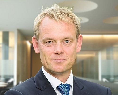 Prof. Dr. Markus Voeth Universität Hohenheim