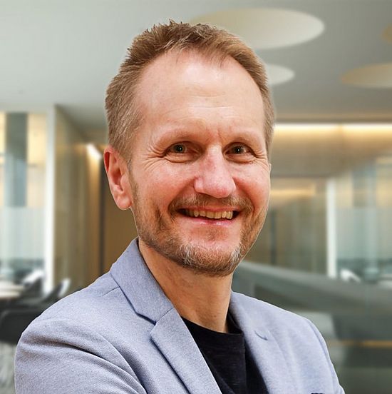 Prof. Dr. Sven Reinecke
